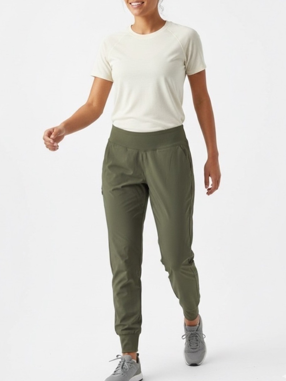 Patagonia Moss Green Women's
Jogger Pants size Small